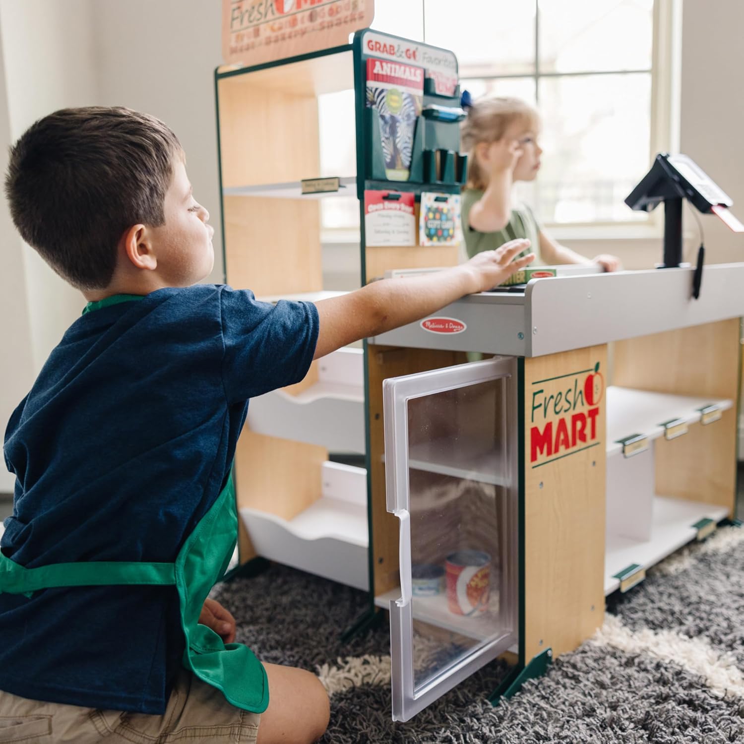 Melissa & Doug Freestanding Wooden Fresh Mart Grocery Store - FSC Certified - Image 7