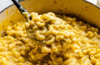 Cayt’s Green Chile Mac – The Stay At Home Chef
